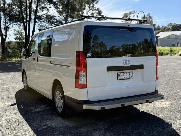 2019 Toyota Hiace GDH300R Turbo Diesel Automatic RWD