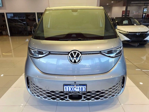 2025 Volkswagen ID. Buzz Pro BEV560 EB Rear Wheel Drive Automatic 7+ Seats