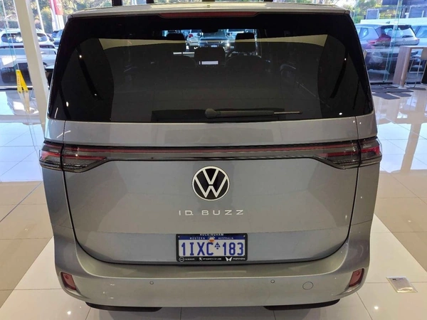 2025 Volkswagen ID. Buzz Pro BEV560 EB Rear Wheel Drive Automatic 7+ Seats