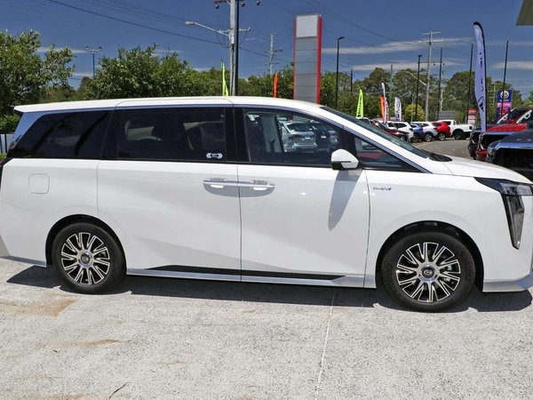 2025 GAC M8 PHEV Premium Automatic Front Wheel Drive