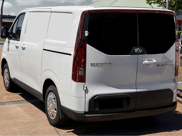 2024 Ldv eDeliver 7 White Van Electric Automatic