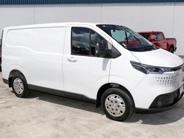 2024 Ldv Deliver 7 White Van Turbo Diesel Automatic