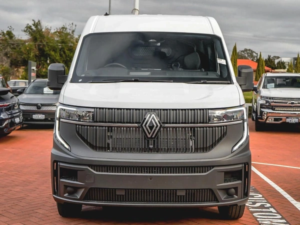 2026 Renault Master XDD Turbo Diesel Automatic