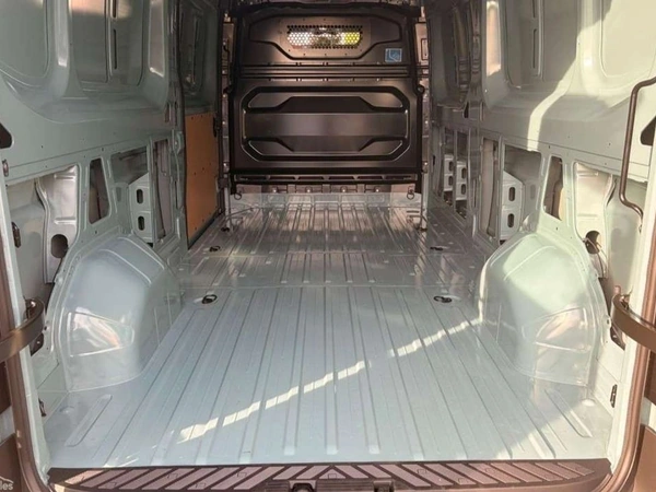 2026 Renault Master XDD Turbo Diesel Manual 6-Speed