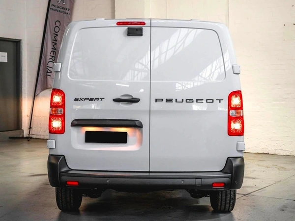 2025 Peugeot Expert Pro K0 Automatic