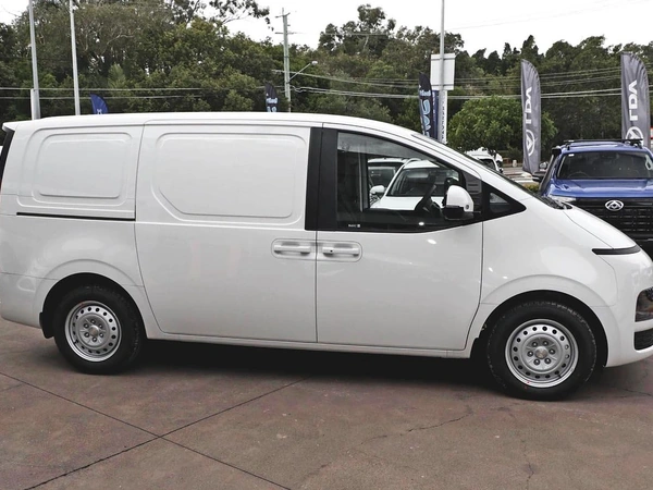 2026 Hyundai Staria Load US4.V4 Hybrid Automatic FWD