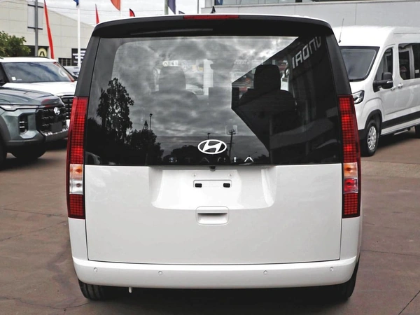 2026 Hyundai Staria Load US4.V4 Hybrid Automatic