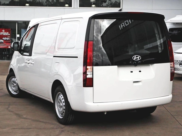 2026 Hyundai Staria Load US4.V4 Hybrid Automatic