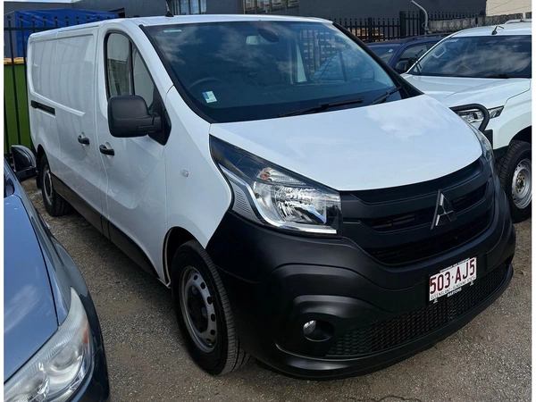 2020 Mitsubishi Express GLX SN Turbo Diesel Automatic