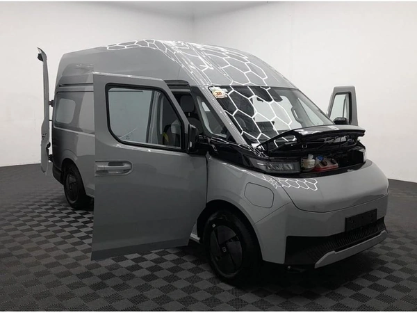 2026 Farizon SuperVan Grey Van Electric Automatic