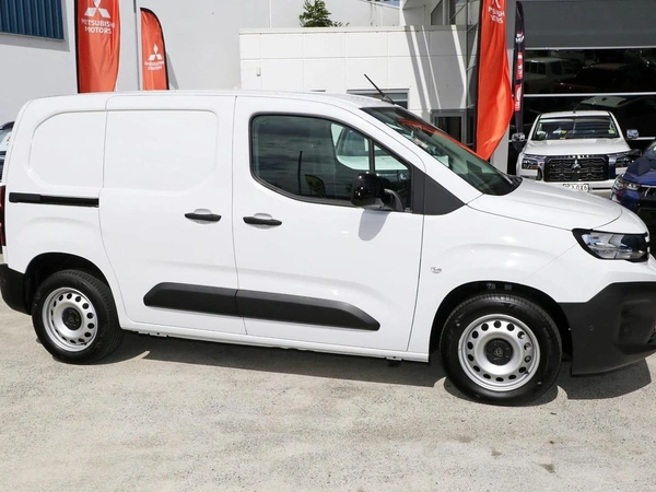 2025 Peugeot Partner Pro K9 Petrol Manual