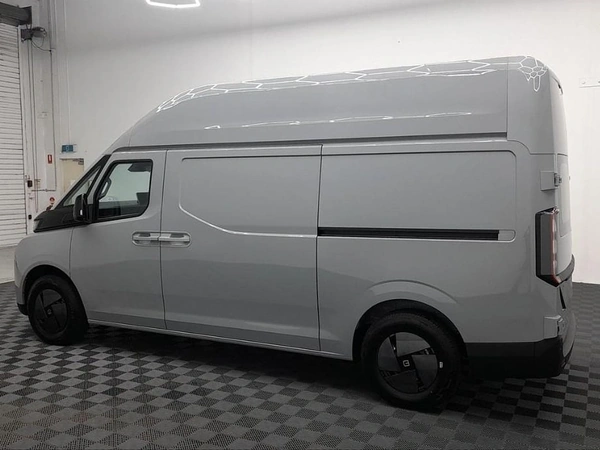 2026 Farizon SuperVan Grey Van Automatic FWD