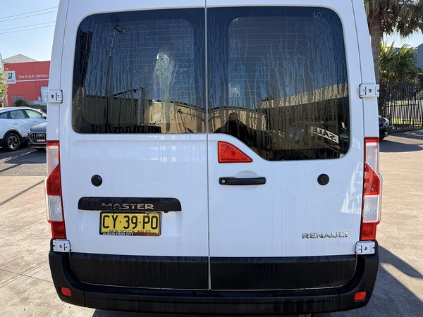 2020 Renault Master Pro 110kW Turbo Diesel Automatic FWD