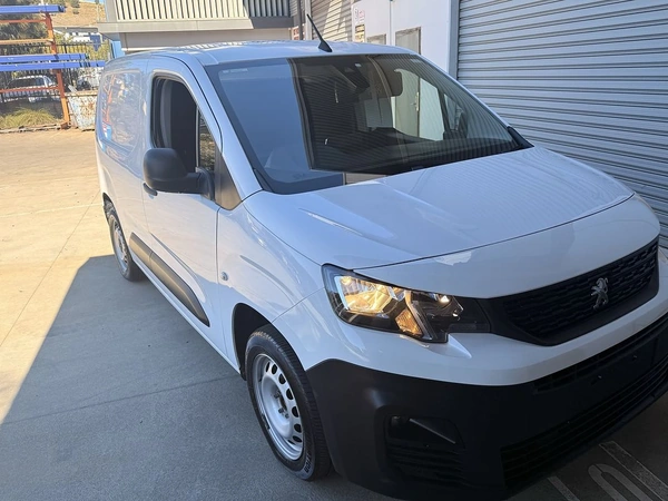 2020 Peugeot Partner 110 THP Manual FWD