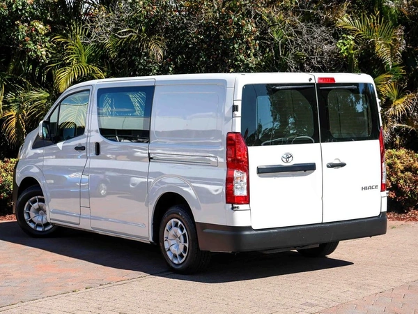 2023 Toyota Hiace GDH300R Turbo Diesel Manual
