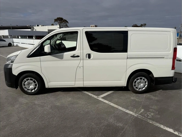 2022 Toyota Hiace GDH300R Turbo Diesel Manual RWD