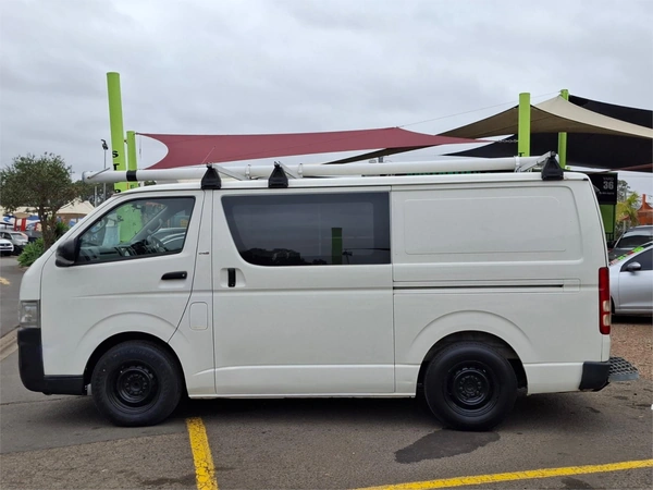 2005 Toyota Hiace Van Manual Diesel