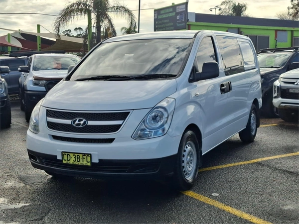 2015 Hyundai iLoad TQ2-V Diesel Automatic